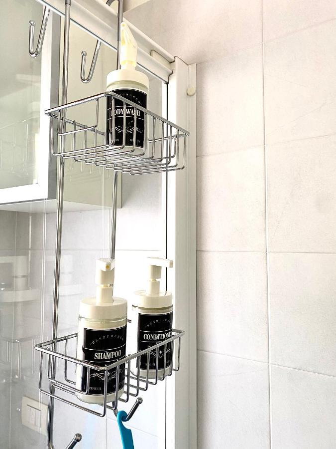 Monolocale Con Terrazzo Alle Porte Di Milano Bresso Ngoại thất bức ảnh